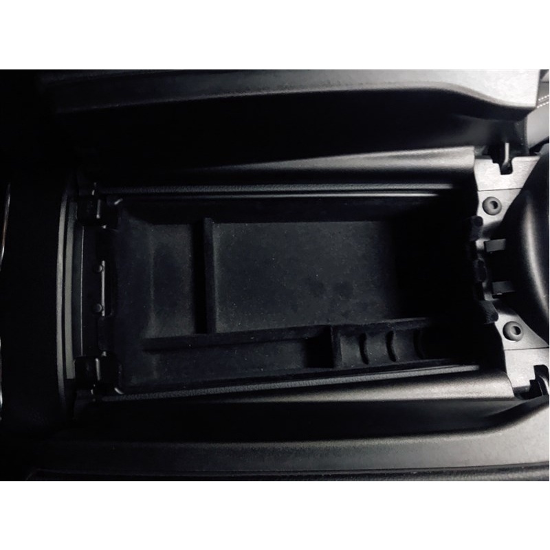 Hộc chia ngăn đựng đồ xe Mercedes Benz C E GLC A CLA GLA-Class