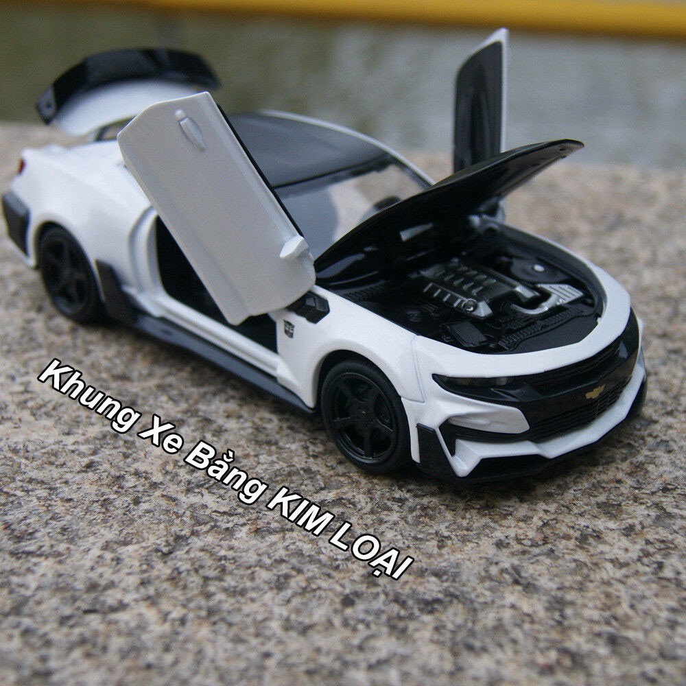 MÔ HÌNH XE Ô TÔ Siêu Xe Chevrolet Camaro màu Trắng | MINIAUTO tỷ lệ 1:32