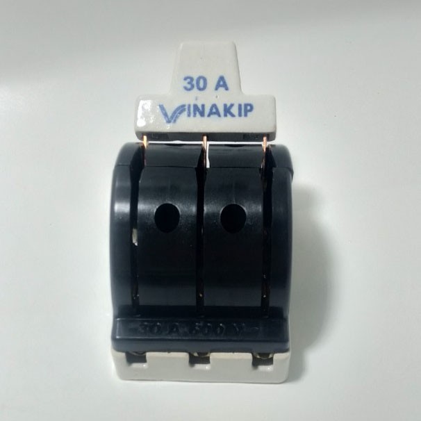 [BÁN BUÔN] 10 cái cầu dao điện 3 pha đảo chiều  30A 600V Vinakip