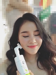 Sũa rửa mặt bông bọt bùn biển 3 in1