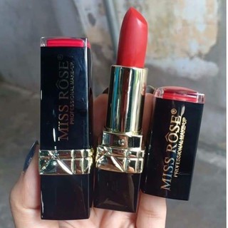 Son sáp lì miss rose vỏ đen tông đỏ huyền bí