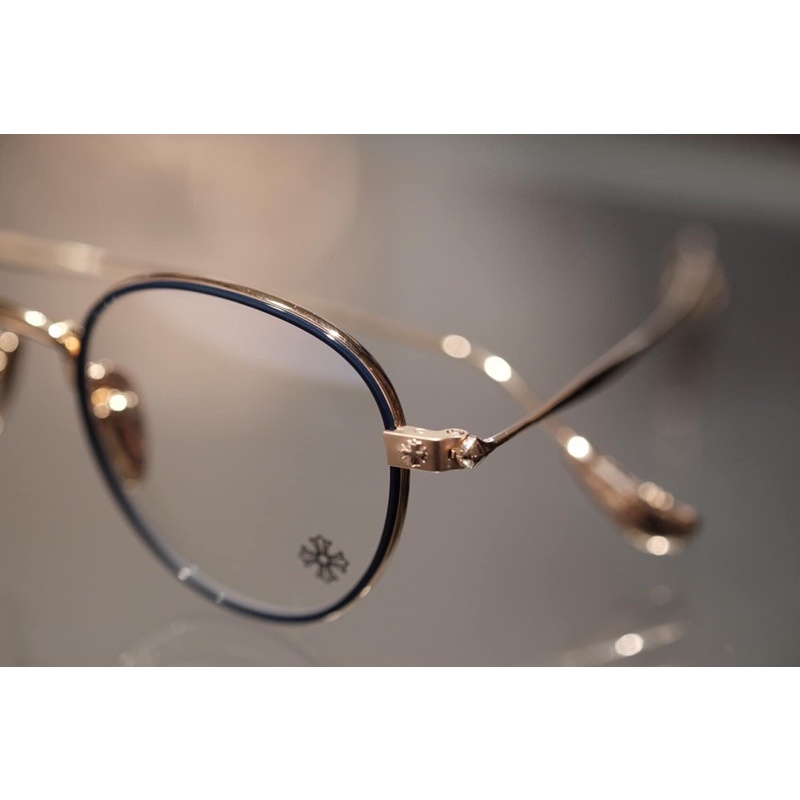 Kính mắt Chrome hearts bone prone cao cấp đầy đủ phụ kiện giảm giá 50%