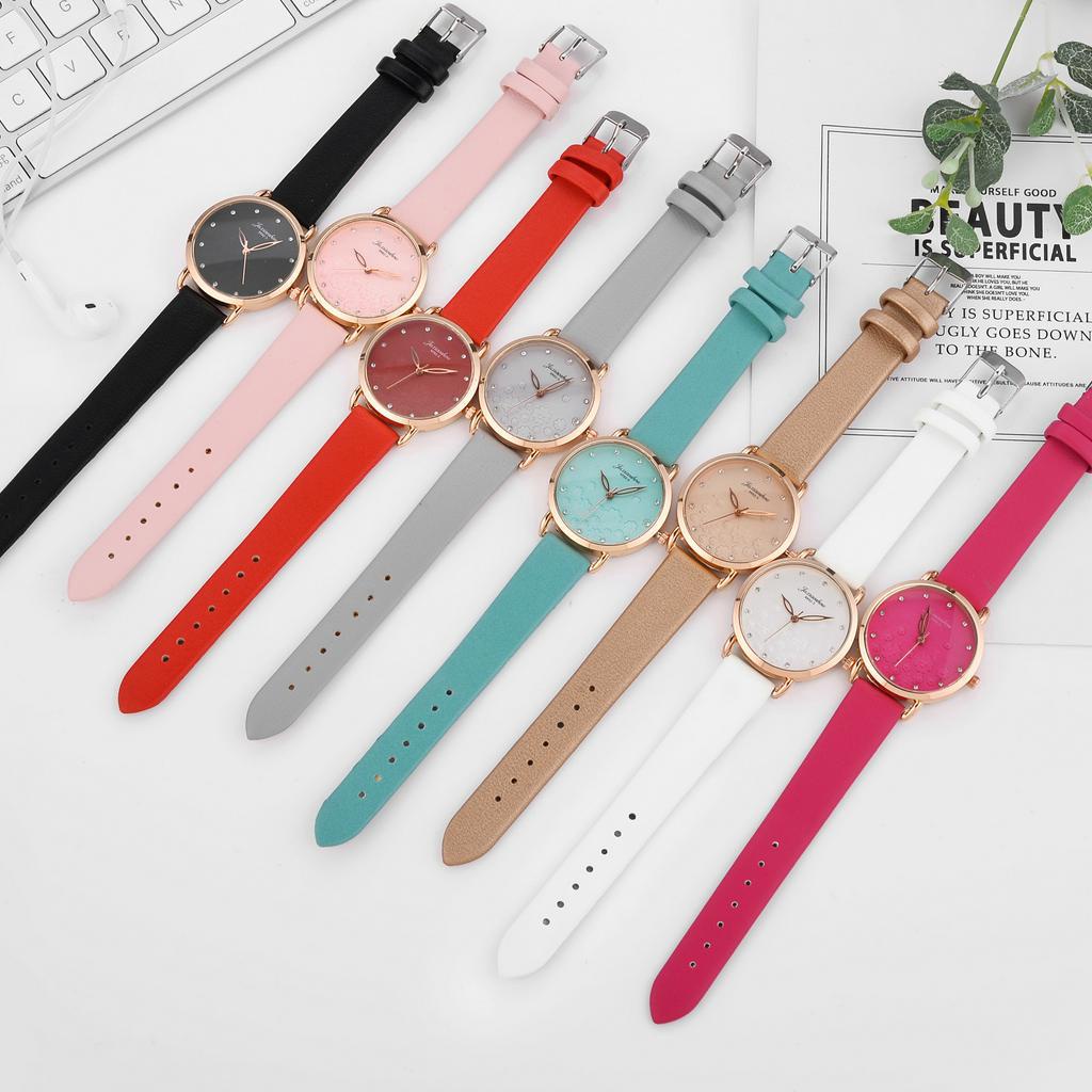 Đồng hồ Quartz nữ mặt dập nổi hoa đính đá dây da