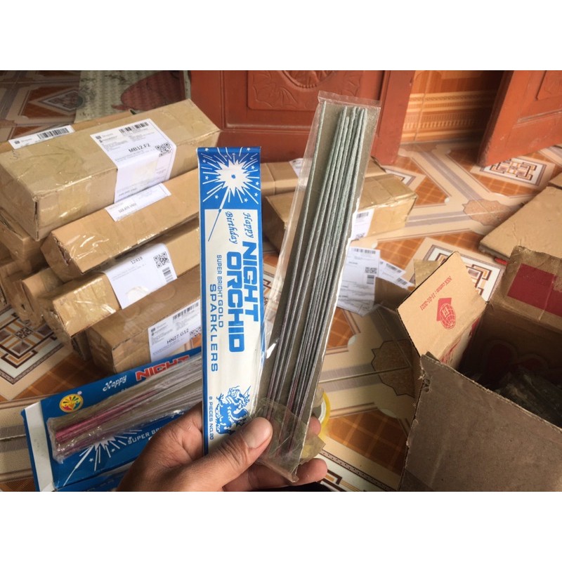 Pháo Bông Sinh Nhật Loại Que Sắt cháy 30S Giá Rẻ chơi Thoả Mãi