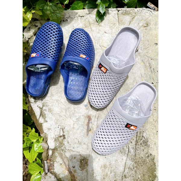 Dép Sục Nhựa Dẻo Lỗ Đi Mưa Bít Mũi Lao Động Mềm Siêu Nhẹ MK Store - SL019 | BigBuy360 - bigbuy360.vn