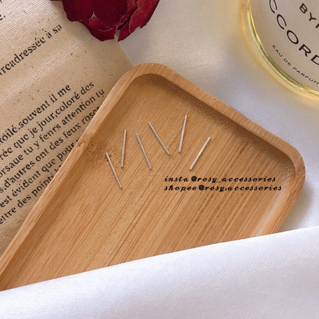 ROSY - KHUYÊN THANH GIỮ LỖ TAI BẠC 925