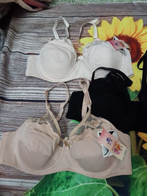 (Ảnh vi deo thật )áo lót thêu bông có gọng mỏng hàng cổ chuyền nha c/e | BigBuy360 - bigbuy360.vn