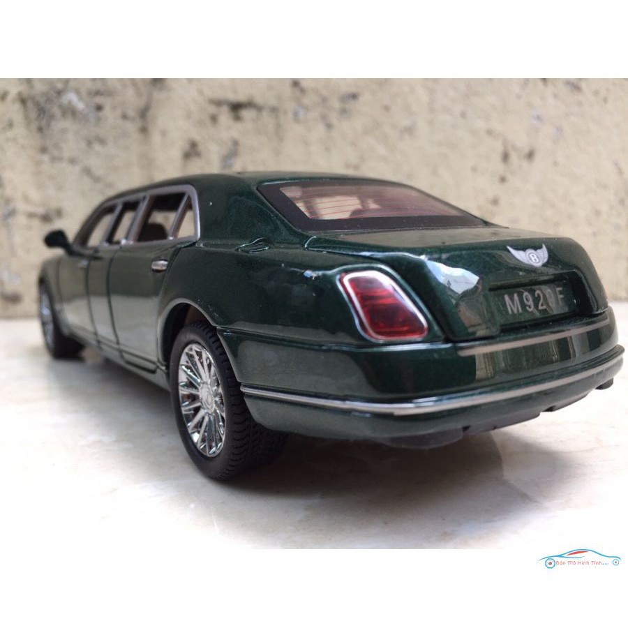 ​Mô hình xe Bentley Mulsanne Grand Limousine tỷ lệ 1:24