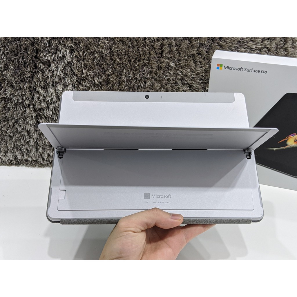 Máy tính bảng Microsoft Surface Go ram 8GB , SSD 128GB , 2 trong 1 kèm bàn phím và sạc chính hãng tại Playmobile | BigBuy360 - bigbuy360.vn