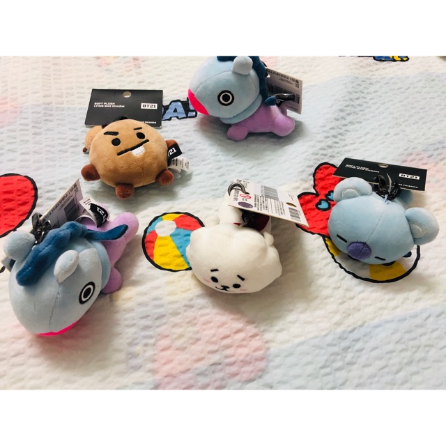 [HÀNG CHÍNH HÃNG] Móc treo Bagcharm Lying BT21 - Ver nằm