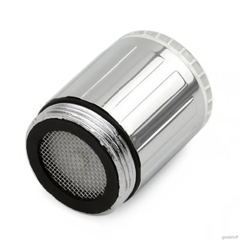 Đầu vòi nước với đèn LED thay đổi màu sắc ánh sáng độc đáo