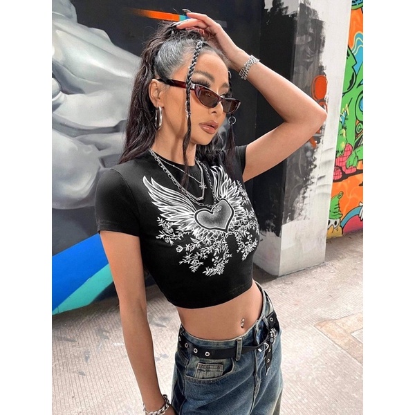 Áo thun nữ tay ngắn đen vnxk in trái tim form croptop