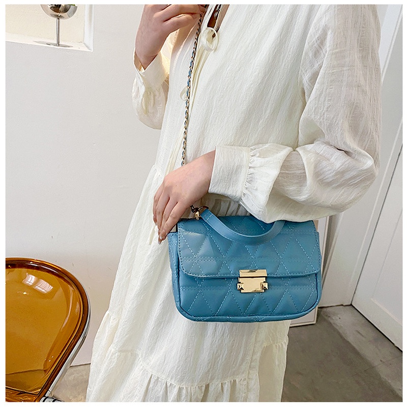 Túi Xách Đeo Vai Hình Vuông Nhỏ Thêu Họa Tiết Hình Thoi NB00296