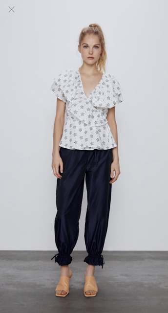 (Sẵn) Áo Sơ mi bèo Zara auth canh sale, kèm ảnh thật