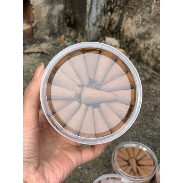 Nhang nụ gỗ Bách xanh, Ngọc am