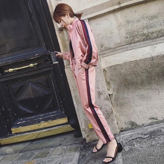 Set thể thao bomber hồng