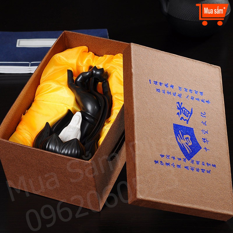 Thác khói trầm hương -  Thác Phật Thủ tặng kèm 10 nụ trầm Việt tự nhiên