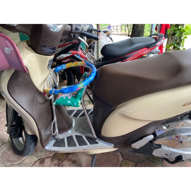 [ giá rẻ nhất] Ghế ngồi xe máy cho bé , dành cho cả xe ga xe số khung inox