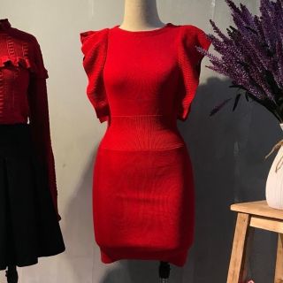 Váy nữ len đỏ tay bèo ZR
