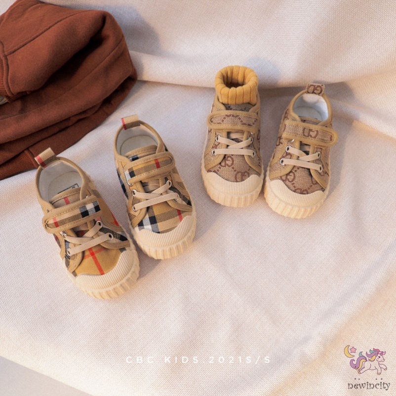 Giày Vải Canvas Đế Mềm In Họa Tiết Thời Trang Hàn Quốc Dễ Thương Thoải Mái Cho Bé