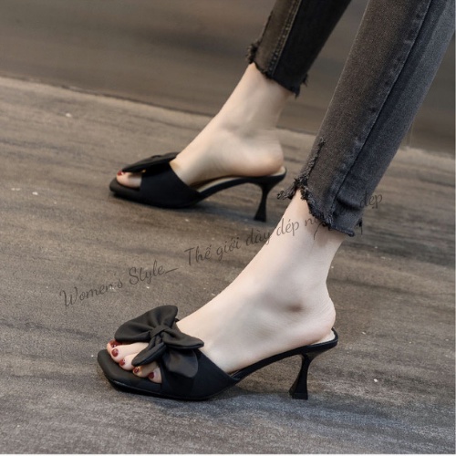 Guốc cao gót thắt nơ 7 phân, giày cao gót có nơ thời trang Womenstyle 2 màu Đen, Trắng chuẩn size 35-39 mã TD01