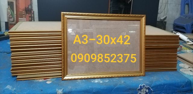 Khung bằng khen treo tường giá rẻ. Kt 21x30