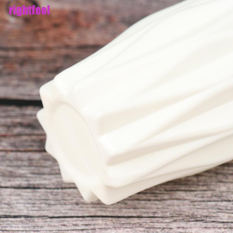 Bình Hoa Bằng Nhựa Màu Trắng Trang Trí Nhà Cửa