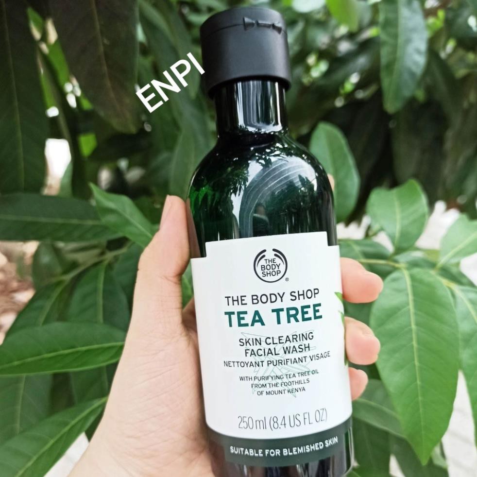 Sữa rửa mặt The Body Shop Tea Tree Skin Clearing Facial Wash 250ml