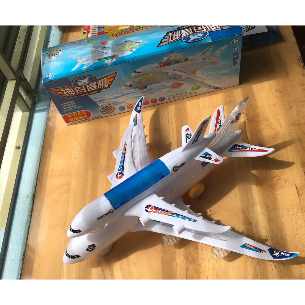 Máy bay đồ chơi airbus a380 2 tầng xoay 360 độ tìm đường