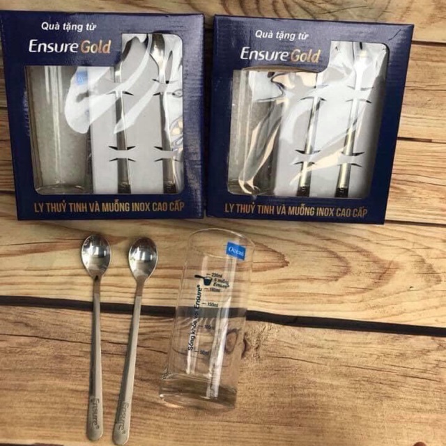 Bộ ly kèm 2 muỗng