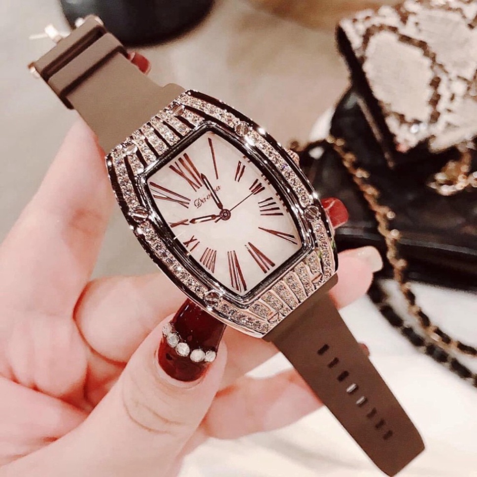 Đồng hồ nữ Davena mặt bầu quai silicon mềm dẻo, bảo hành 12 tháng