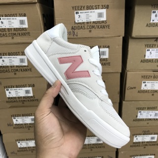 Giầy newbalen hồng trắng 1:1 ( full box + free ship )