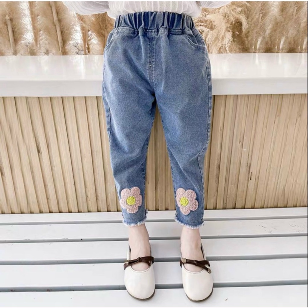 Quần jean dài cho bé gái 16 đến 32kg