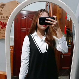 Váy Bầu Đen Phối Tay Trắng Cổ Đức