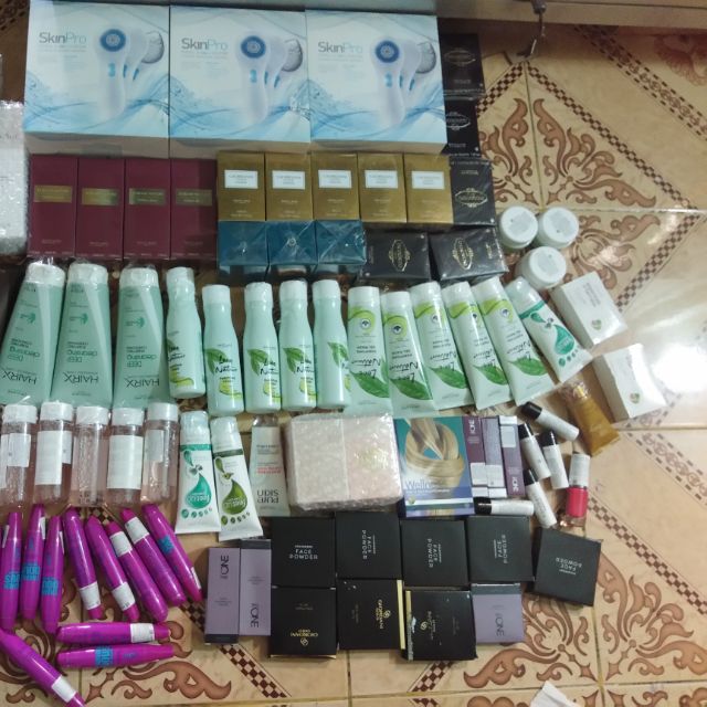 Combo máy rửa mặt và sữa rửa mặt