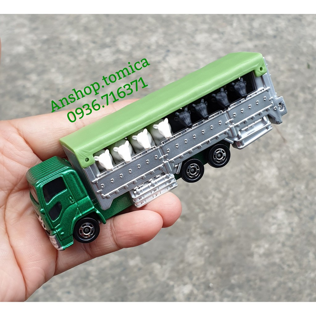 Mô hình xe chở bò tomica Nhật Bản No139