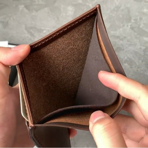 BÓP VÍ GẬP Dáng đứng da bò Sáp bụi may tay tỉ mĩ