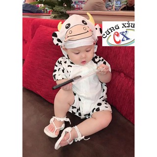 Quần áo trẻ em hình Bò sữa cotton tay ngắn nón liền.