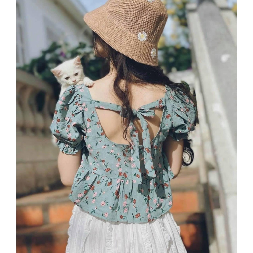SÉT ÁO CROPTOP HOA NHÍ CỘT NƠ LƯNG + CHÂN VÁY XÔ TRẮNG PHỐI REN ( HÀNG VNXK )