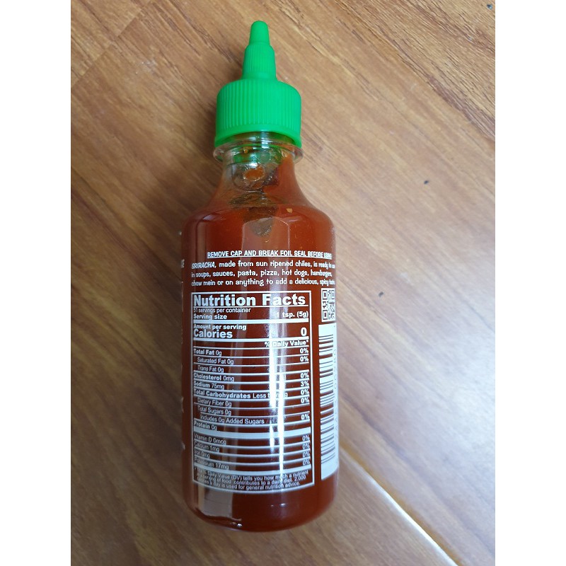 Tương ớt con gà Sriracha hot chili sauce 255g-266ML nhập khẩu Mỹ