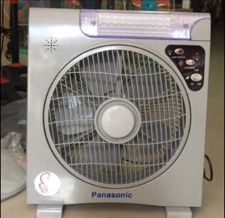 Quạt tích điện panasonic 6969