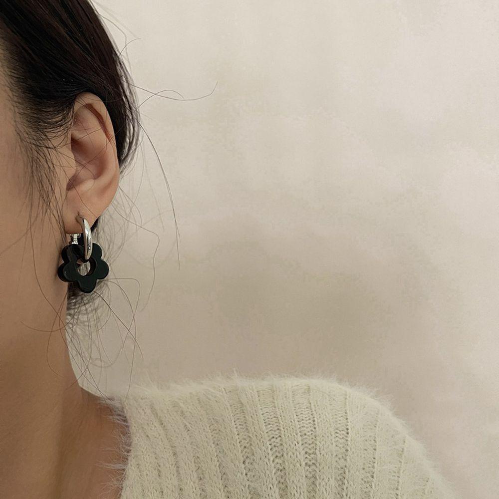 Bông Tai WMES15H Hình Hoa Bằng Đồng Màu Đen Phong Cách Pháp Cổ Điển Thời Trang Cho Nữ