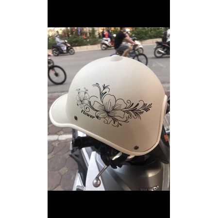 Mũ bảo hiểm thời trang lưỡi trai ,siêu rẻ,nhẹ , thoáng , mát cho cả nam  và nữ