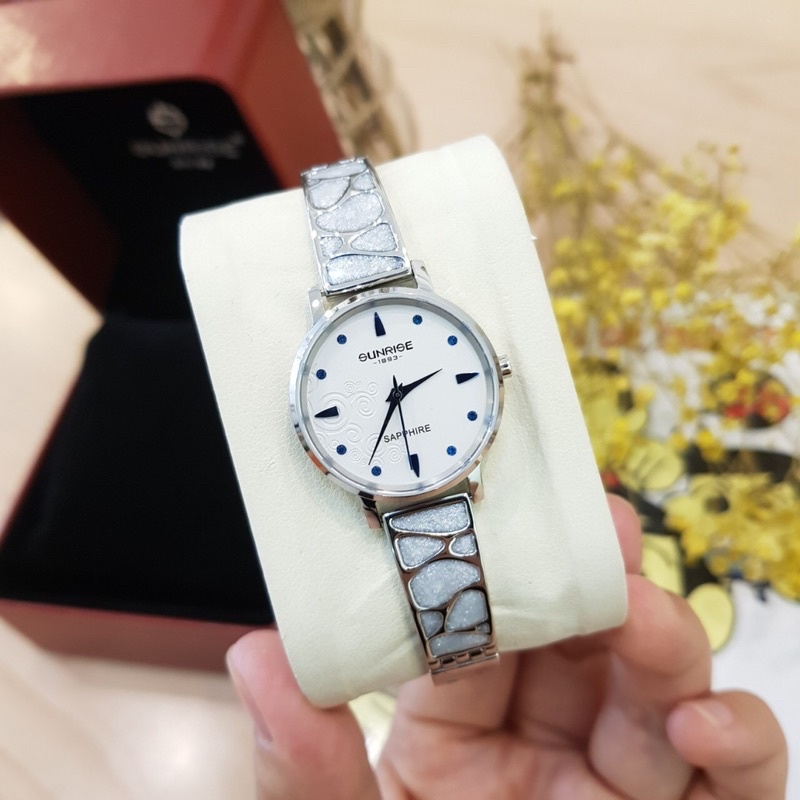 Đồng hồ nữ SUNRISE 9992SBV, Vành Đá sang trọng,full hộp thẻ chính hãng, Kính Sapphire