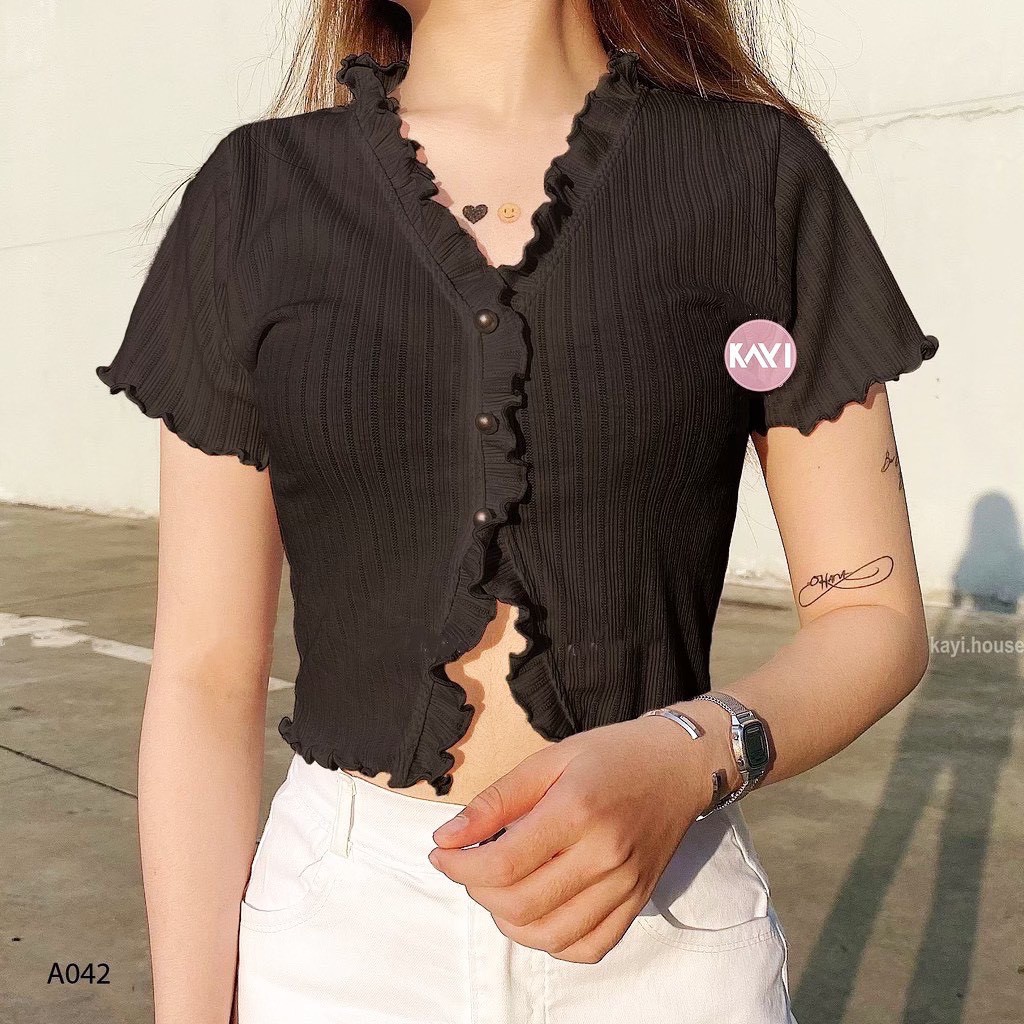 Áo Croptop Viền Bèo Cúc Ngọc THF House, áo kiểu crt cuộn bèo cổ v A13-1
