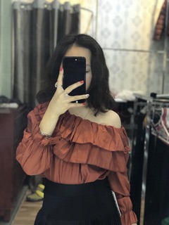 Áo sơ mi trễ vai
