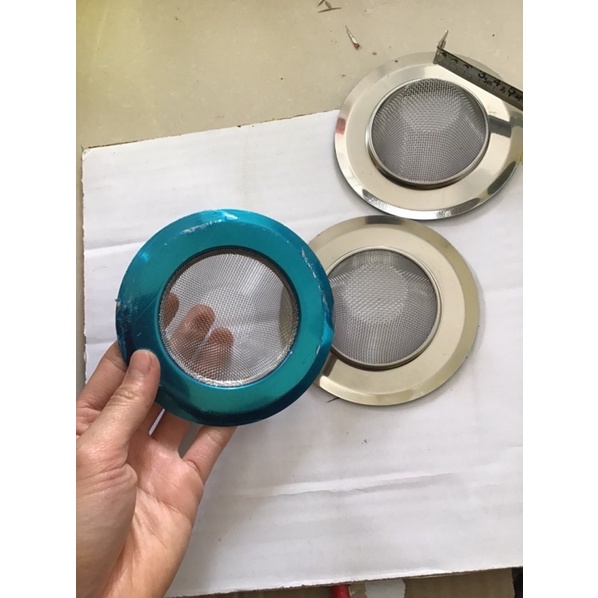 Lọc bồn rửa bát bằng inox sáng bóng