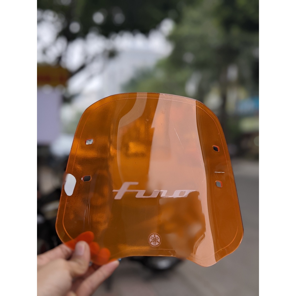 #16 Kính chắn gió Yamaha Fino
