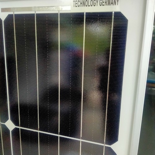 Tấm pin năng lượng mặt trời 150w mono tặng mc4
