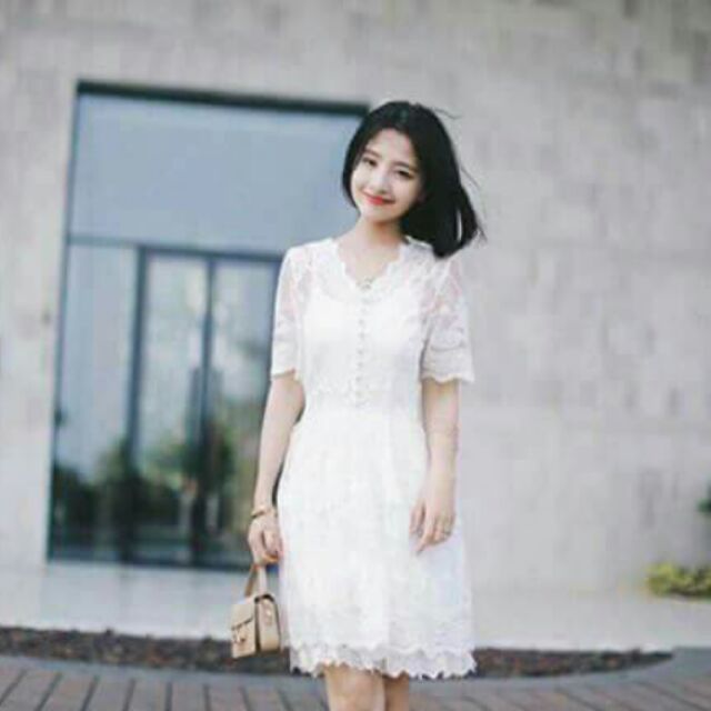 Đầm ren xòe tiểu thư